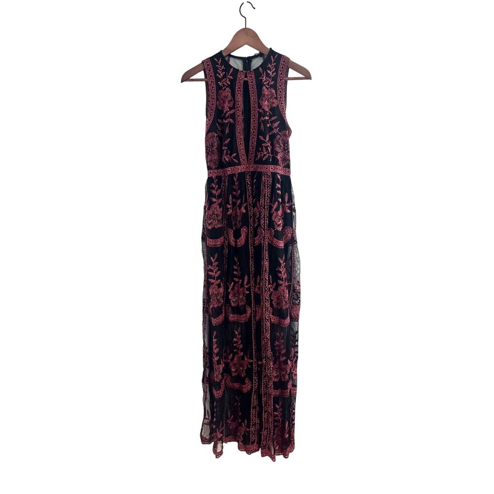 Honey punch Lace embroidered maxi halter sheer overlay dress NEW Small - Picture 11 of 12